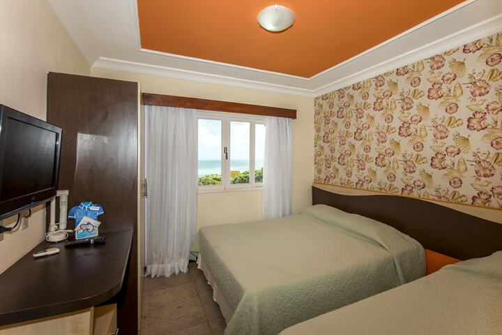 Room 28 of 75