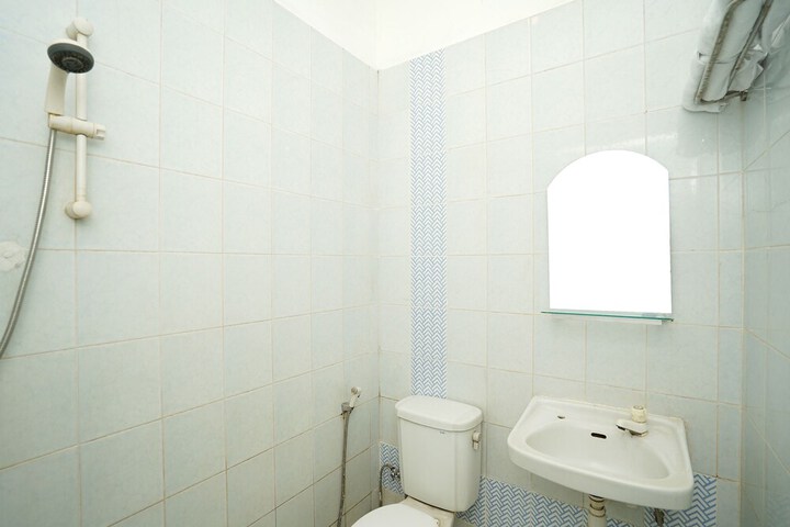 Room 34 of 45