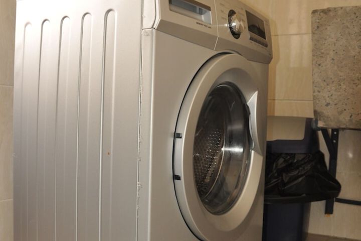 Laundry 18 of 27