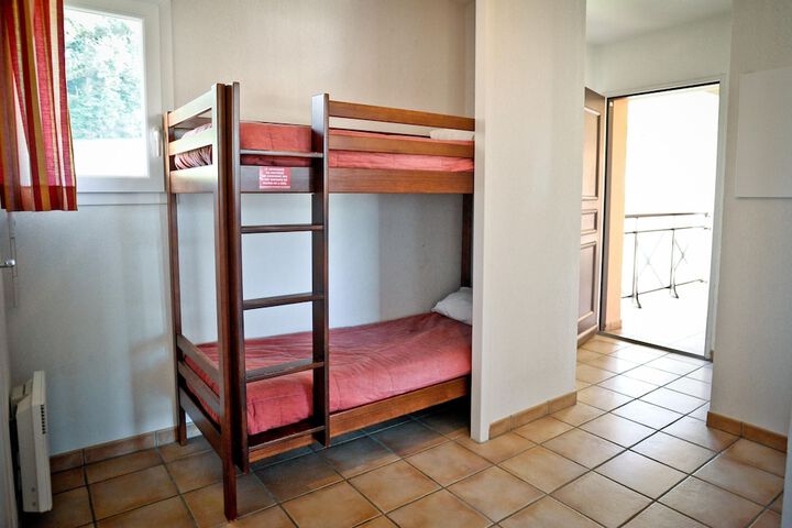 Room 7 of 61