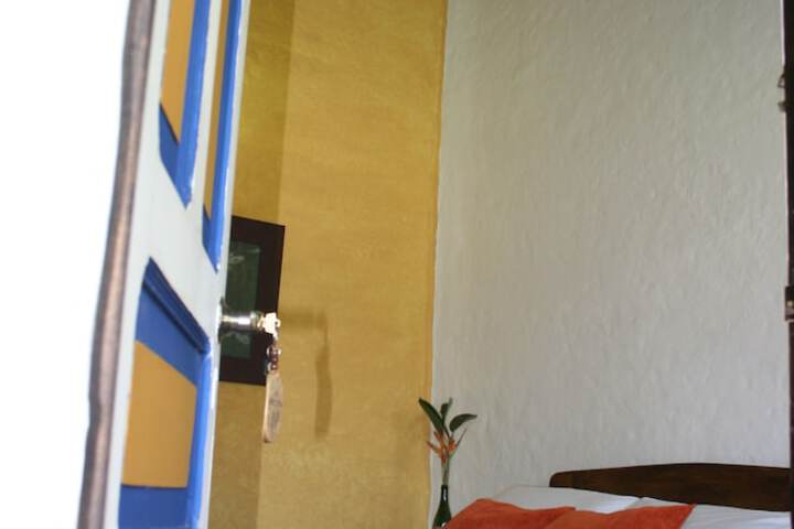 Room 8 of 153