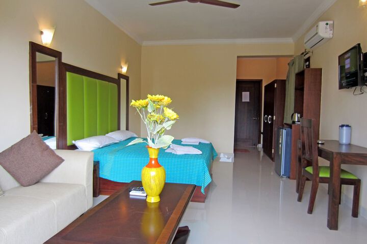 Room 8 of 35