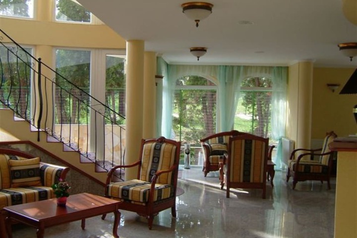 Hotel Interior 4 of 58