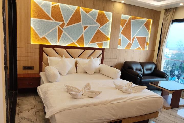 Room 46 of 70