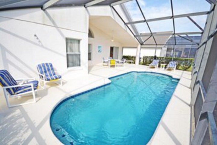 Pool 15 of 26
