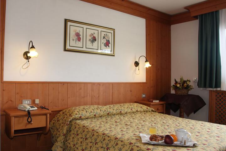 Room 10 of 45