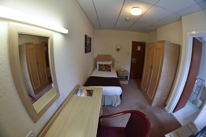 Room 7 of 50