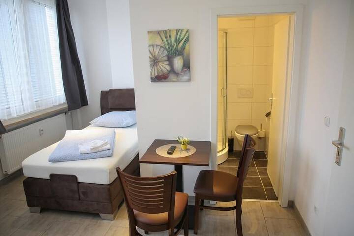 Room 2 of 15