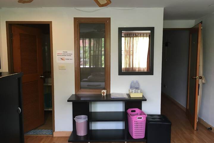 Room 27 of 59