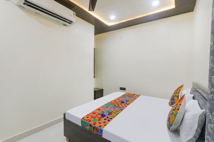 Room 20 of 30