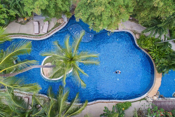 Pool 43 of 72
