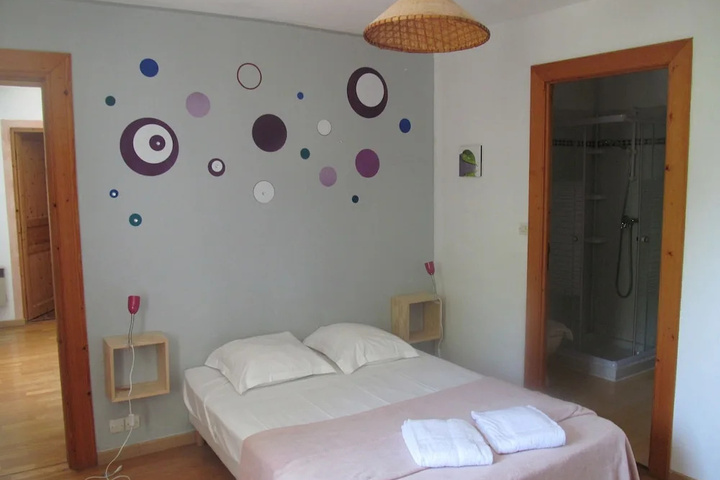 Room 3 of 13