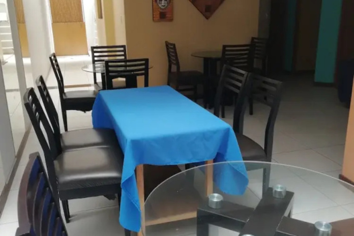 Dining 20 of 20