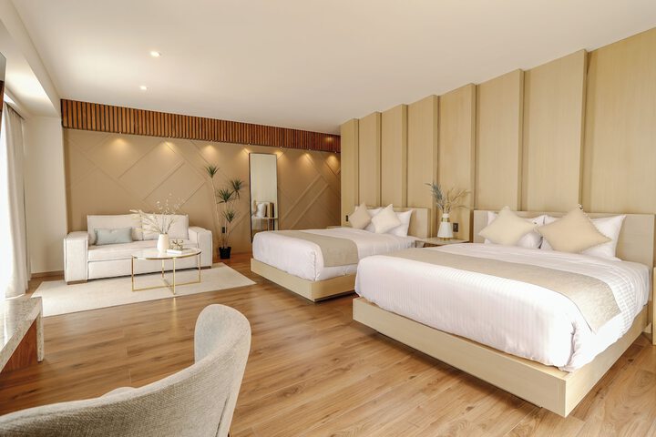 Room 5 of 13