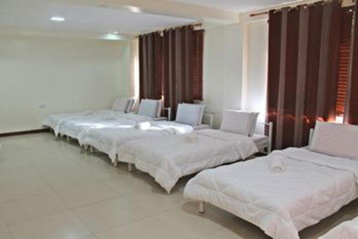 Room 28 of 60