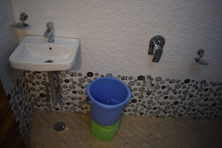 Room 35 of 40