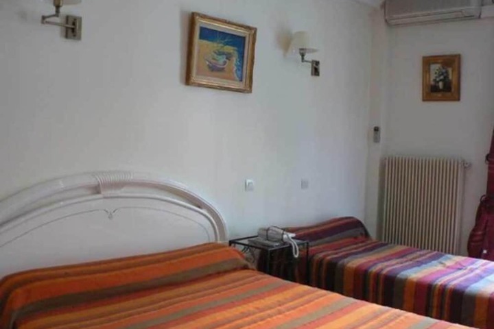 Room 23 of 70