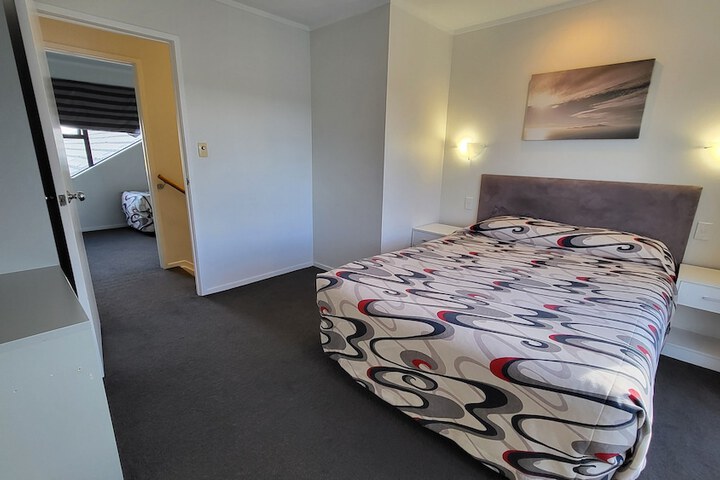 Room 12 of 65