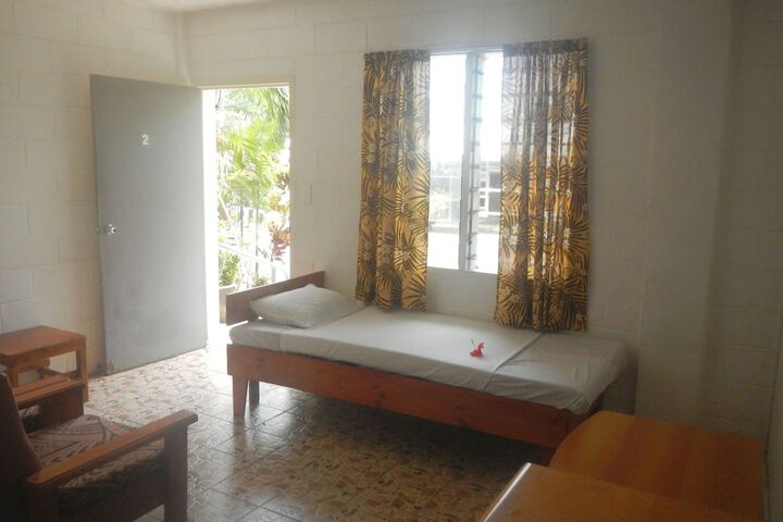 Room 25 of 128