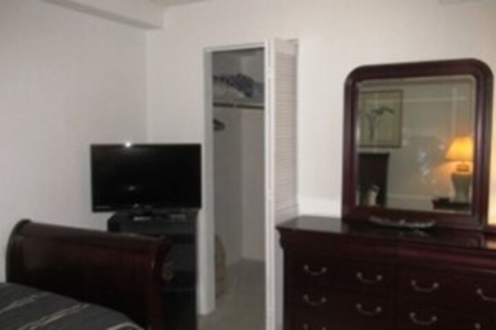 Room 22 of 27