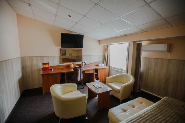Room 49 of 62