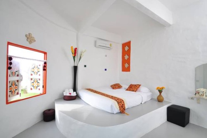 Room 12 of 44