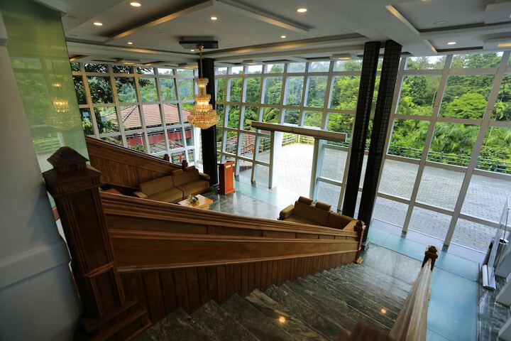 Hotel 2 of 63