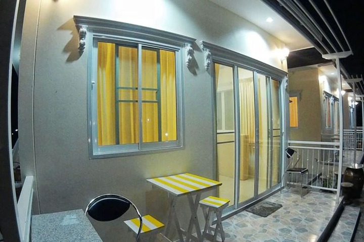 Terrace/Patio 7 of 14