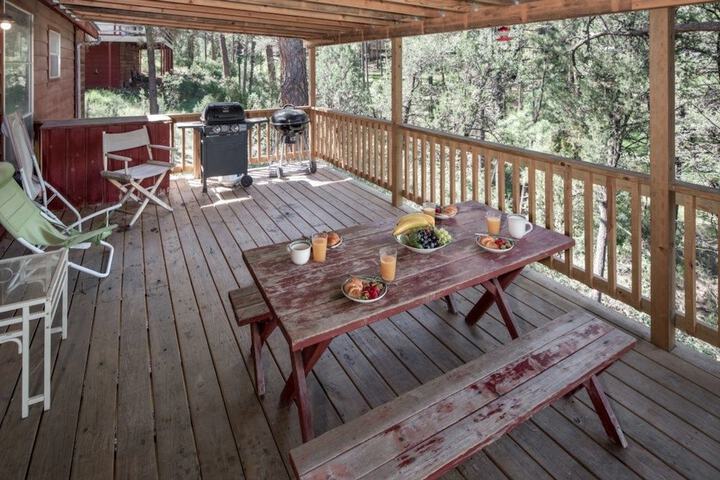 Petty Cabin Cabin in Ruidoso, NM