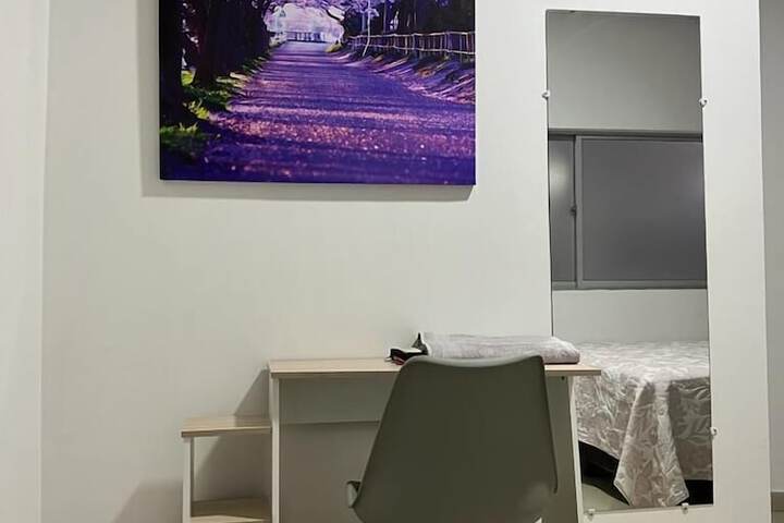 Room 8 of 36