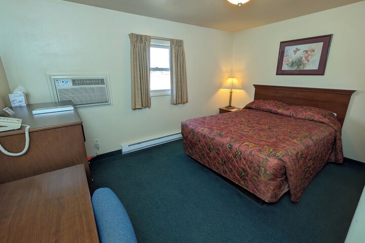 Room 65 of 84