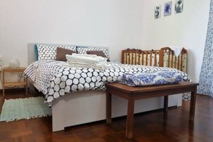 Room 8 of 42
