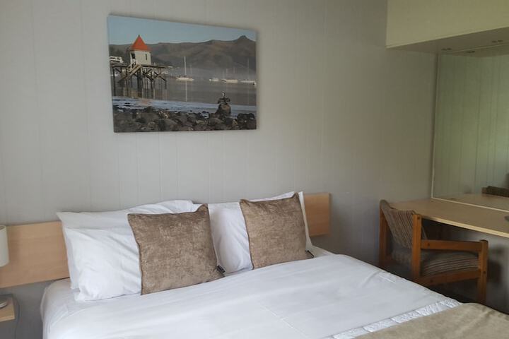 Room 9 of 95