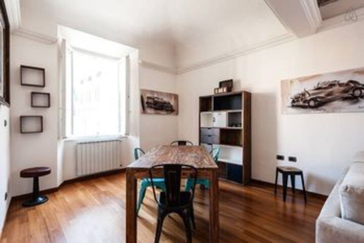 Room 16 of 19