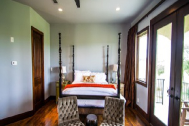 Room 273 of 552