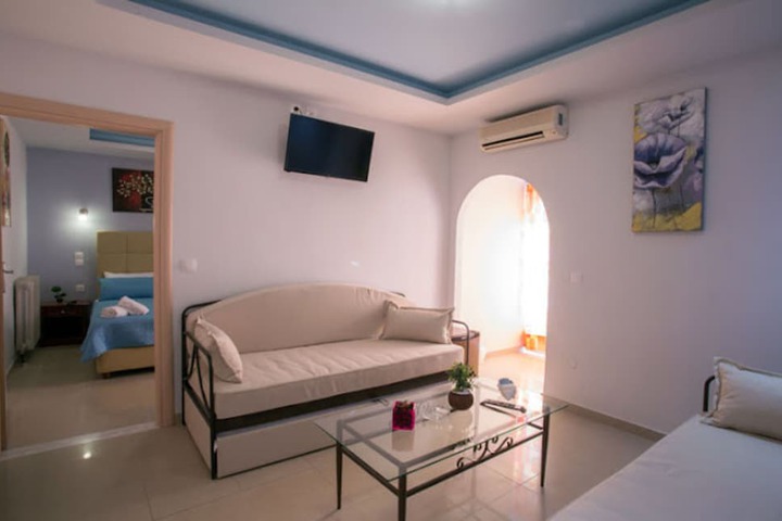 Room 14 of 27