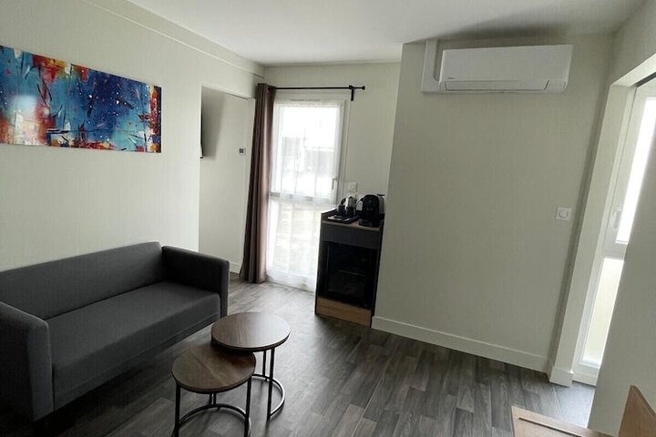 Room 13 of 51