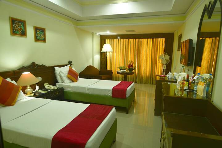 Room 4 of 36