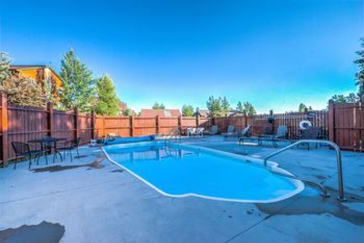 Pool 162 of 168