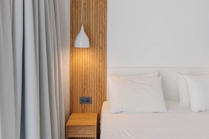 Room 14 of 61