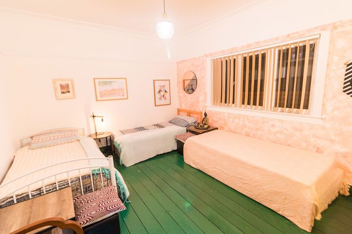 Room 15 of 48
