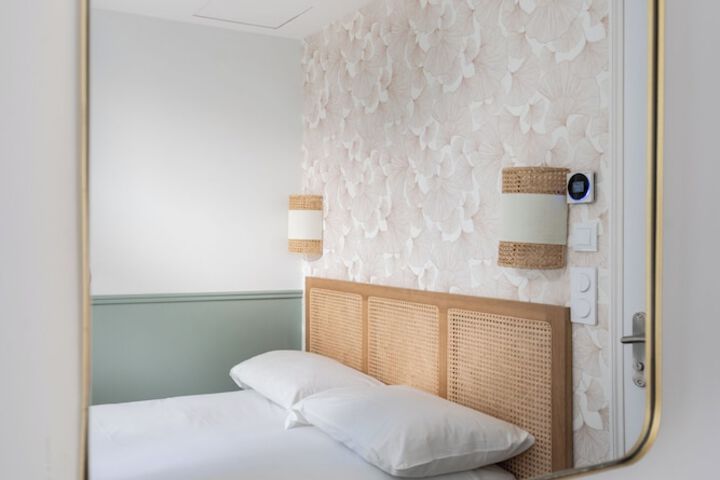 Room 21 of 37