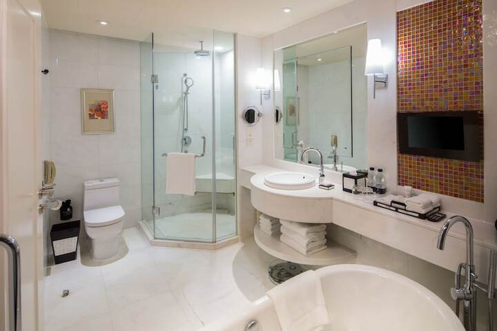 Bath Photo