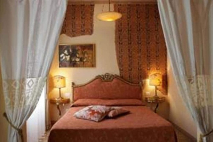 Room 17 of 72