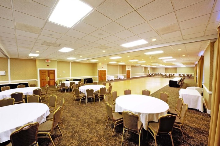 Banquet hall