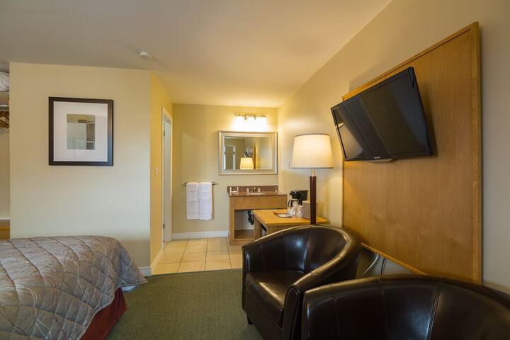 Room 12 of 27