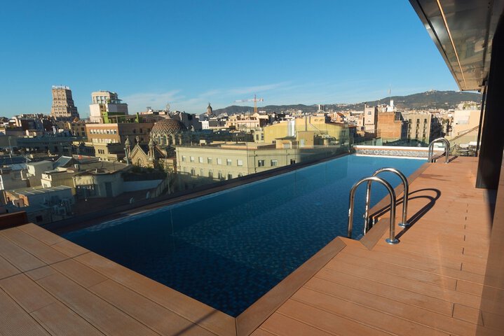 Pool Hotel