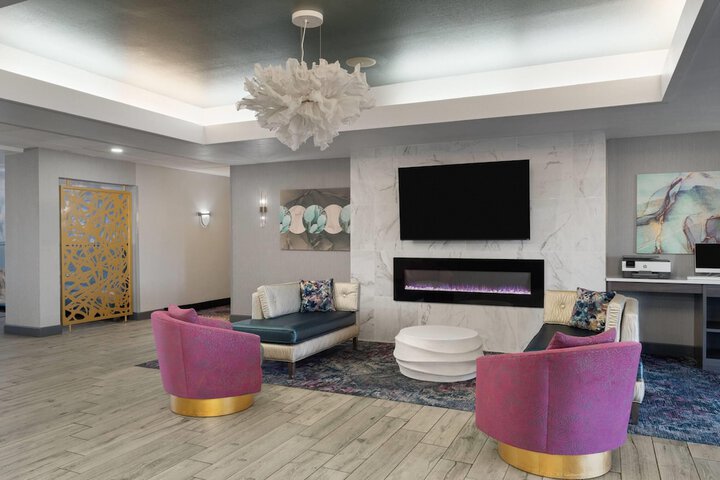 Guest Lobby