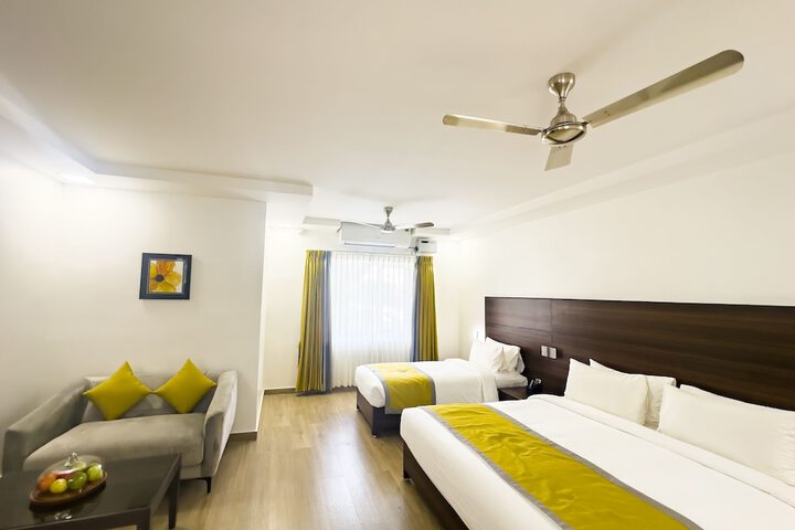 Room 10 of 25