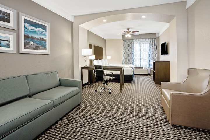 Room 14 of 31